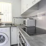 Spacious 1 Bedroom With Salt Views Appartement