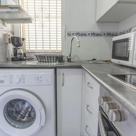 Spacious 1 Bedroom With Salt Views Apartamento Torrevieja