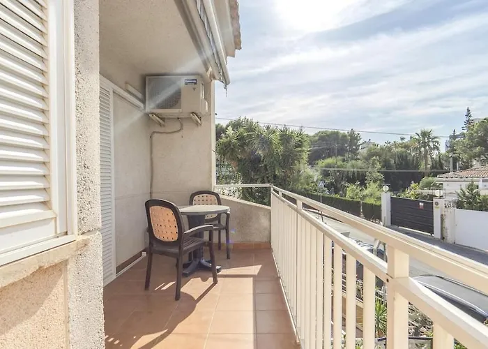 Apartment Spacious 1 Bedroom With Salt Views Torrevieja